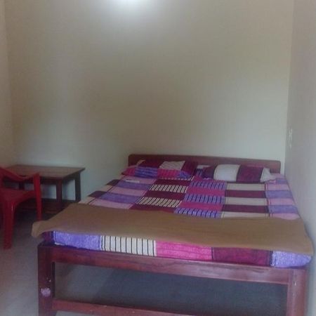 Radhabai Guest House Arambol Exteriör bild